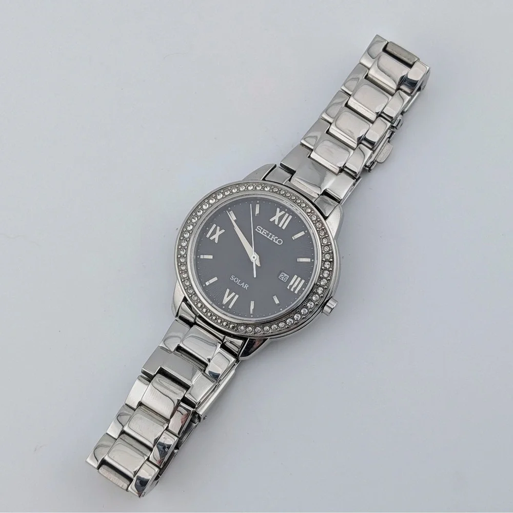 Seiko Recraft Solar V137-0BS0 Swarovski Crystal Bezel Sapphire Black Dial Watch